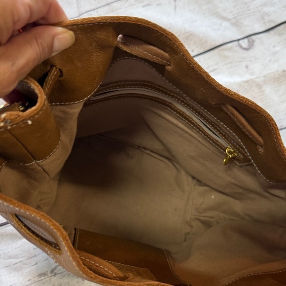 Sseko Tan Leather Drawstring Shoulder Bag - Picture 4 of 4